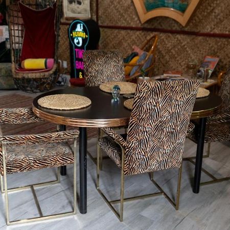 Villa Tropical Tiki Hut à Louisville-Jefferson County Extérieur photo